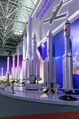 Китай представи новото си поколение ракета-носител