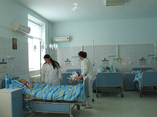 32 дела, заведени от болници, се водят понастоящем срещу НЗОК за извършени надлимитни дейности СНИМКА: АРХИВ