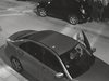 Нагъл крадец разбива кола пред камери във Варна (Видео)