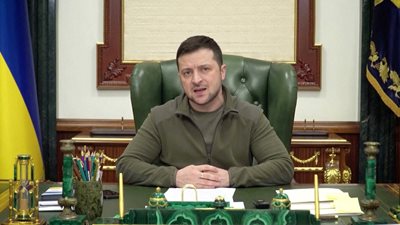 Зеленски пред "Билд": При преки преговори мога да направя компромиси, но не  и да предам страната си - 24chasa.bg