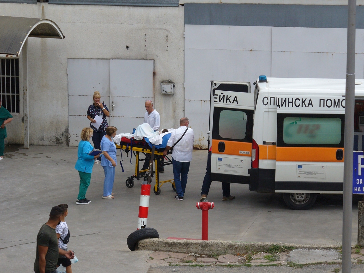 Обвиниха шофьора на сръбския рейс от удара на "Тракия", удължиха му ареста