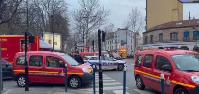 Експлозия в Париж, има ранени (Видео)