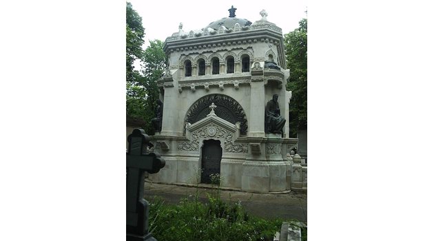 Гробницата на братята в Румъния.
