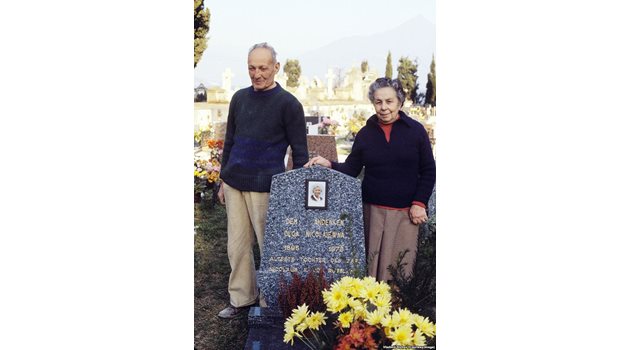 Гробът на княгиня Олга Николаевна в Моркоте, близо до езерото Лаго Маджоре, Италия