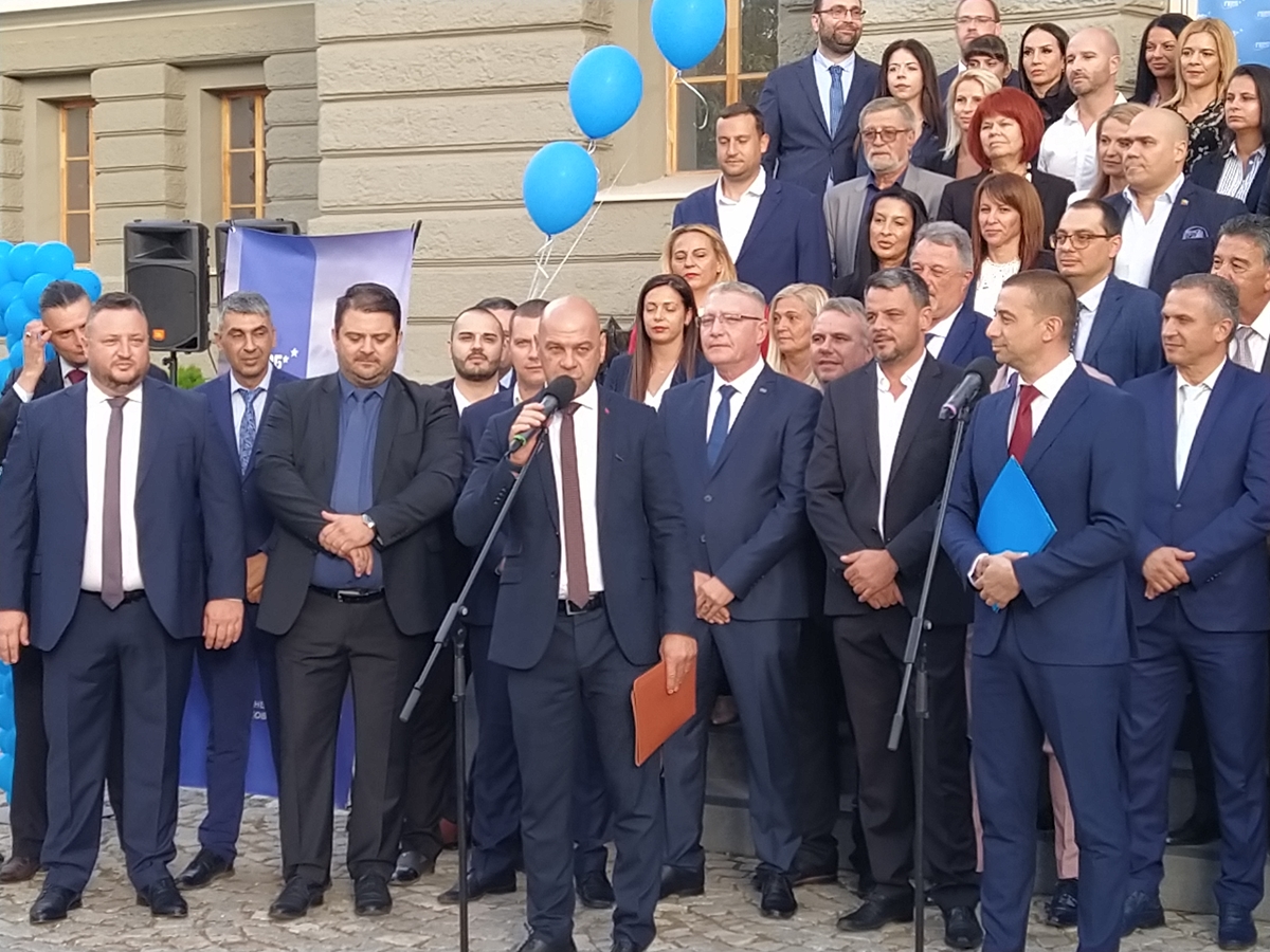 Кандидатът на ГЕРБ за кмет на Пловдив Костадин Димитров: Задача № 1 е да построим опера (снимки)