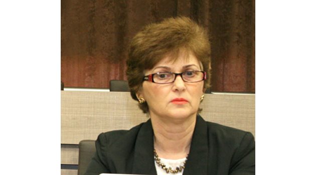 Виолета Илиева,  началник на  Регионалното  управление на  образованието