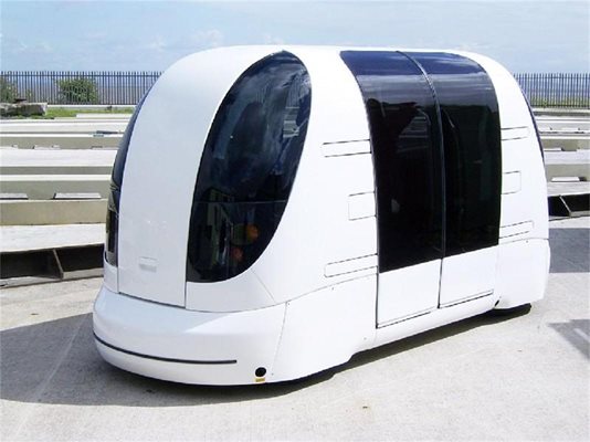 Един от моделите на автоматична кола, която се движи без шофьор. Подобни капсули се придвижват и на терминалите на летище “Хийтроу”.
СНИМКА: АРХИВ