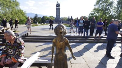 Скулптурата "Викът на украинската майка" СНИМКА: СНИМКА: ВЕЛИСЛАВ НИКОЛОВ