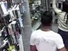 Собственик на магазин сам залови крадец на телефони в Пловдив (видео)