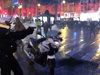 Полицията разпръсна с газ и водни оръдия "жълтите жилетки" в Париж (Снимки)