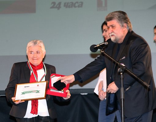 Арх. Фикрие Булунмаз бе наградена през 2018 г. в кампанията на “24 часа” “Достойните българи”.