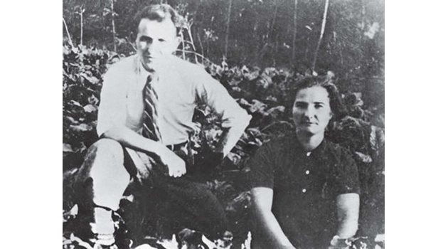 Тодор Живков и Мара Малеева като млади