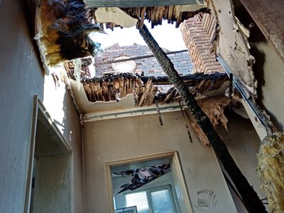 Домът на сем. Згуровски изгоря на 15 януари.