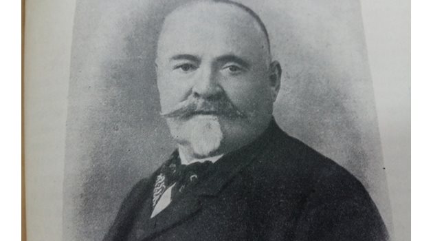 Иван Хаджиенов