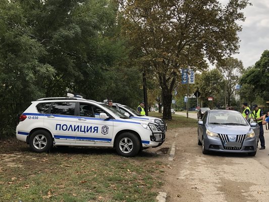 Четирима жители на село Лехчево са задържани за хулиганска проява