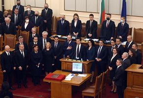 Правителството на Кирил Петков полага клетва в парламента.

СНИМКА: ВЕЛИСЛАВ НИКОЛОВ