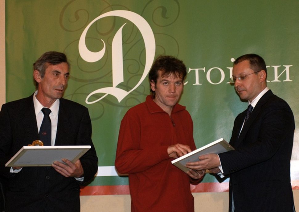 Голямата награда през 2006 г. бе за Атанас Генчев и Ивелин Иванов, спасявали хора от автобуса, паднал при Бяла. Призовете им връчи премиерът Сергей Станишев.