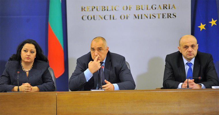 Бойко Борисов свика извънредна пресконференция