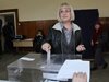 Цачева печели в родното си село Драгана с 65 гласа