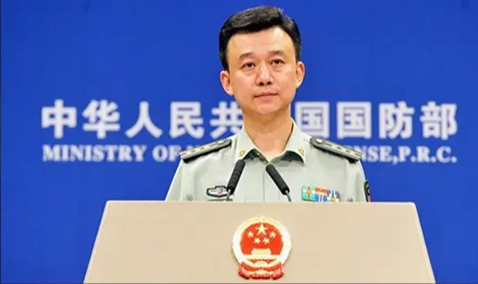 Говорителят на Министерството на отбраната на китай У Циен
Снимка: Архив