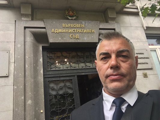 Тодор Георгиев успя да осъди пребилите го полицаи