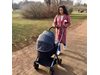 Бебето на Орлин Павлов Елизабет с първа разходка