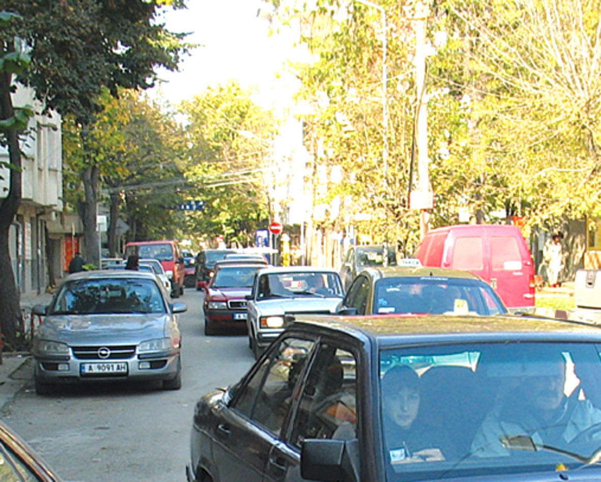 Пет варианта за изграждане на етажни паркинги в един от кварталите на Бургас