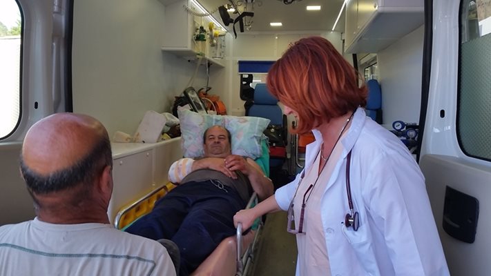 Панайот Парев е настанен в МБАЛ-Смолян, където му е направена операция.