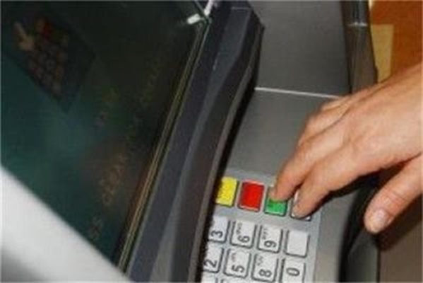 Англичанин опита да обере банкомат в Севлиево