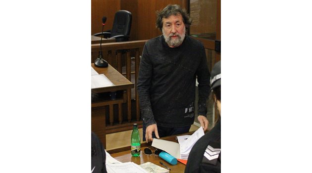 Николай Банев в съда преди пандемията