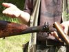 Авджии стрелят с пушка „Чърчил“ по силуети на зайци в Берковица