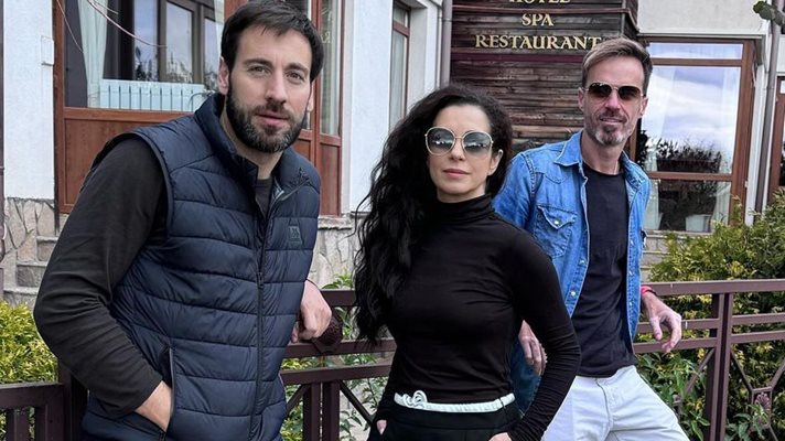 Елена Петрова се усамоти с Ники Илиев и Любомир Ковачев в петзвезден хотел