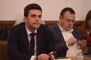 Депутатите от комисията за Нотариуса питат задочно прокурор Кирилова за връзките й с Пепи Еврото
