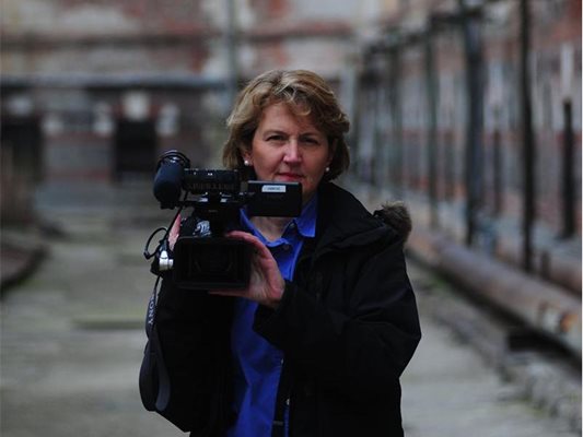 Авторката Белинда Хоукинс пред Централния софийски затвор