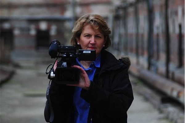 Авторката Белинда Хоукинс пред Централния софийски затвор