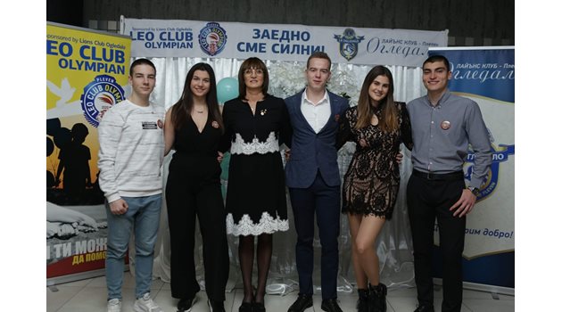Стефка Великова увличала волейболистите от клуб “Олимпиец”  да участват в благотворителни инициативи.