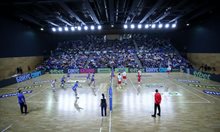Пълна зала за финал №3 между "Левски" и ЦСКА във волейбола