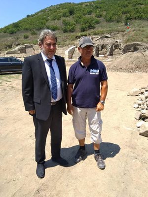Министър Боил Банов посети разкопките на Хераклея Синтика. СНИМКИ: ИСТОРИЧЕСКИ МУЗЕЙ-ПЕТРИЧ.