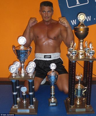 Иван Юрчевич е неколкократен шампион по кикбокс