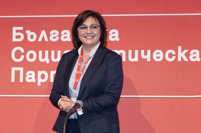 Лидерката на БСП Корнелия Нинова е най-вероятният нов шеф на парламента.