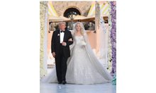 Доналд Тръмп омъжи дъщеря си Тифани (Снимки)