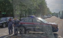 Маскиран стреля с автомат край детска площадка в Москва, уби син на шеф на голяма компания