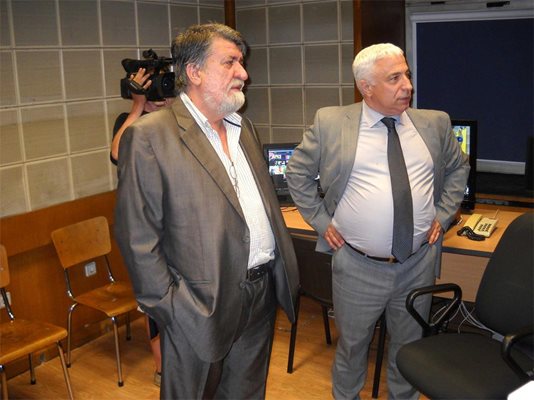 Министърът на културата Вежди Рашидов и шефа на БНР Валерий Тодоров (вдясно)