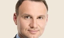 Полският президент: По-изгодно е за американците да пратят финансова, а не военна помощ на Украйна