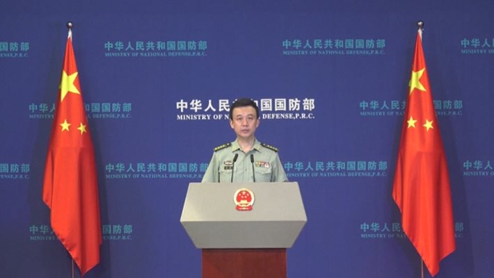 Говорителят на китайското Министерство на отбраната У Циен