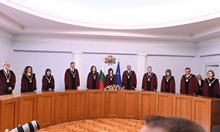 11-те пренаредили парламента, осветиха какво точно върши Конституционният съд и кой чий е там