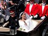 Хари и Меган обикалят Уиндзор след сватбата си в каляска (Снимки)