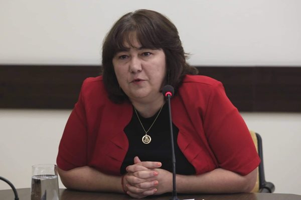 РОСИЦА ВЕЛКОВА