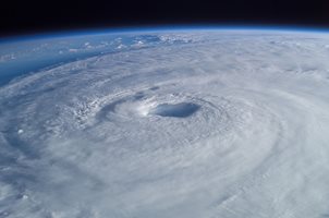 Тропическата буря Филип връхлетя Карибите