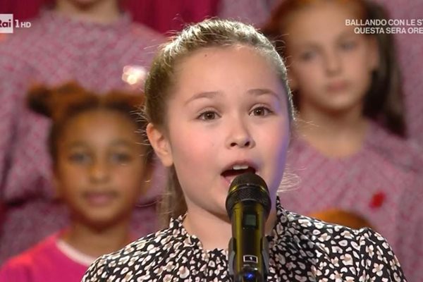 10-годишната Дария Стоянова СНИМКИ: Кадри от втората вечер на фестивала по Раи Уно